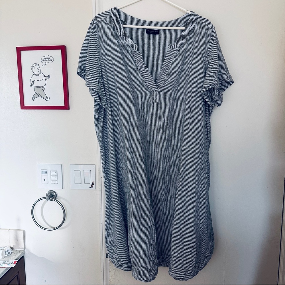 Tahari Navy and White Striped T-Shirt Dress - Picture 2 of 3